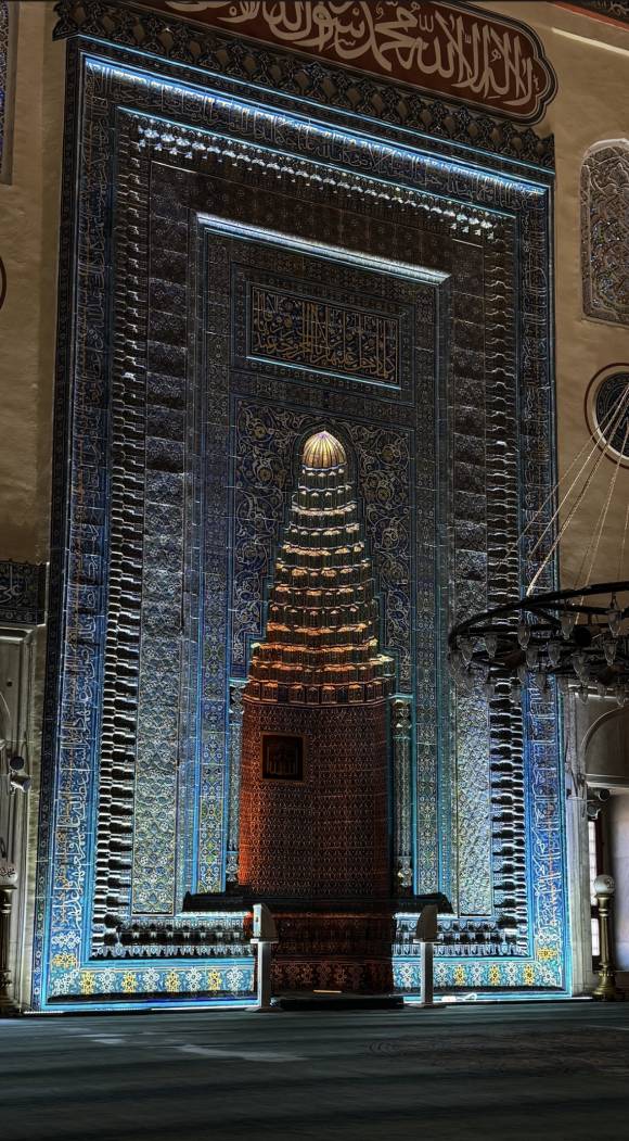 Sanat Tarihi Hocası Esra Özdil ile Söğüt, Bilecik ve Bursa’nın Mimarisi, Sanatı ve Tarihî Hafızası